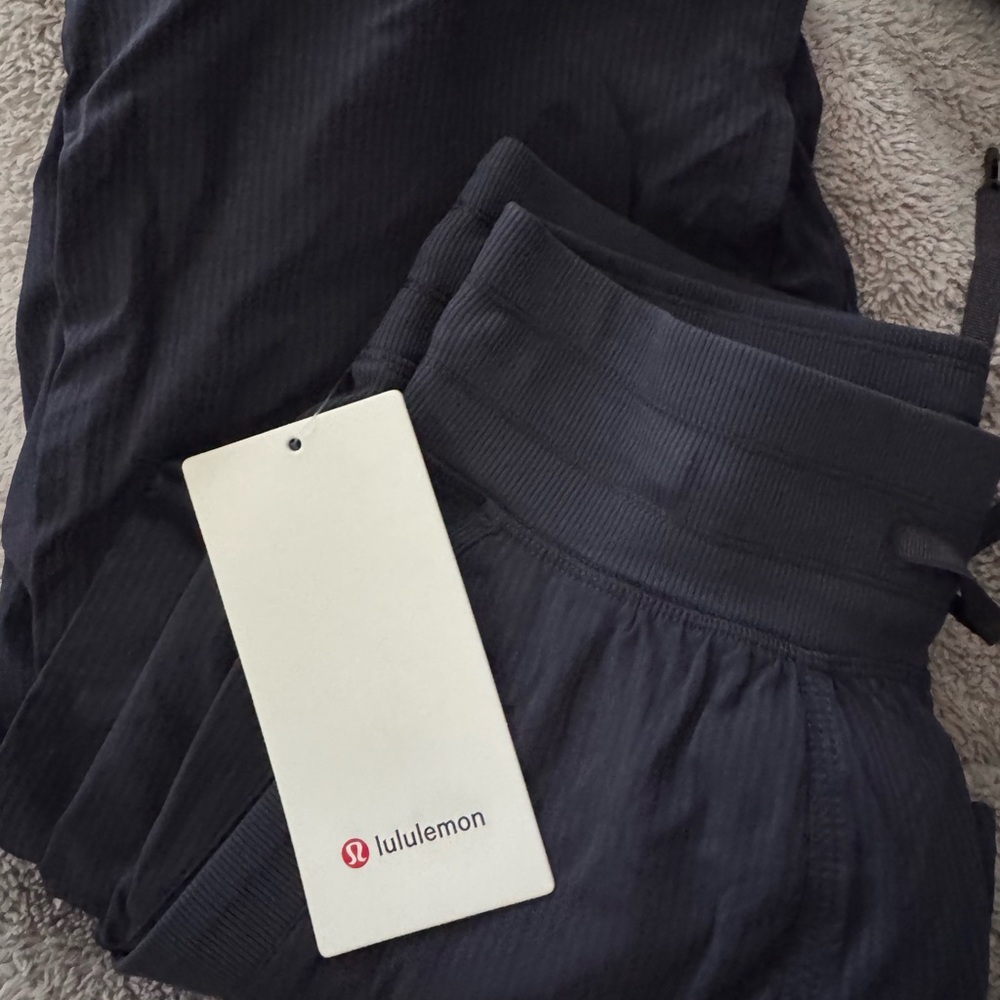 NWT Lululemon Dance Studio pants “ Black Night” - Picture 5 of 5